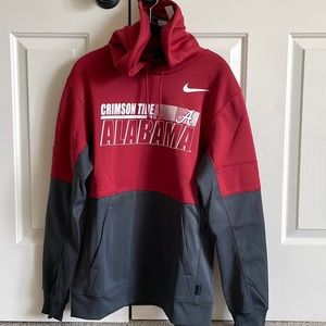 Brand new! Nike med hoodie sweatshirt Alabama Crimson Tide on front. Gray/crim…